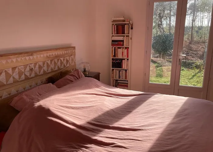 La Maison Rose بيت للعطل لو بورغ