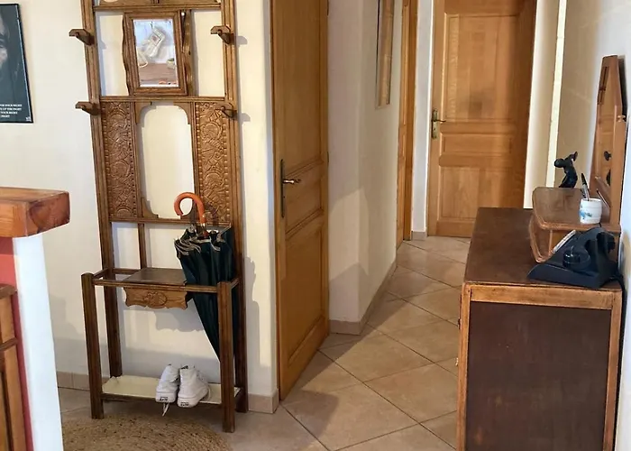 La Maison Rose لو بورغ